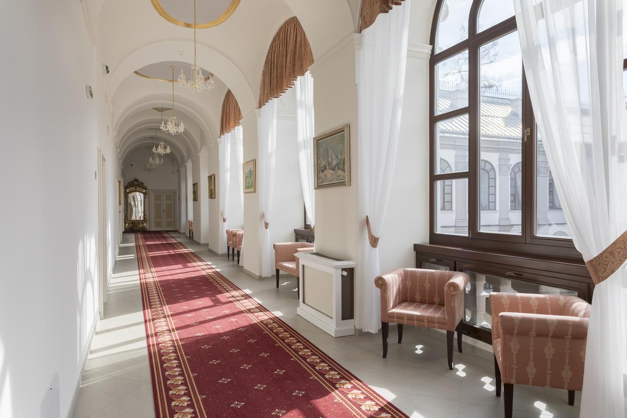 Hotel Gino Park Palace Повазька-Бистріца Екстер'єр фото